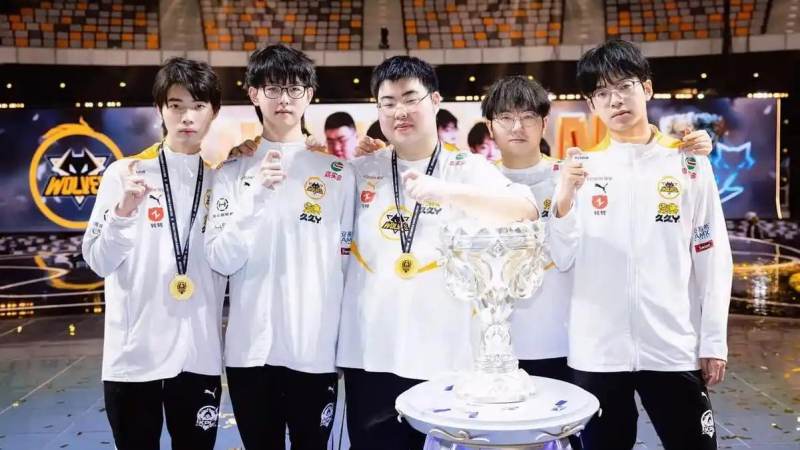 PG国际-创造和传播文娱领域的美好体验游戏平台 英雄联盟全球总决赛的赛制结构